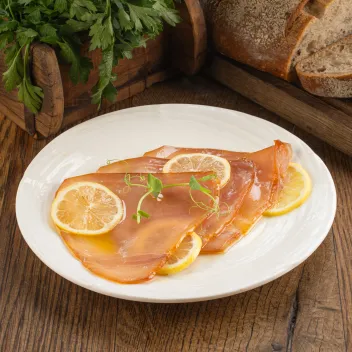 טונה מעושנת