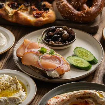 טונה מעושנת - תמונה נוספת